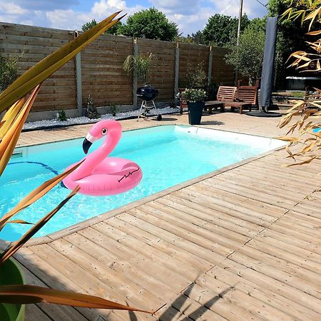 Villa Tiny House Avec Jardin Et Acces Piscine Chauffee à Saint-Médard-en-Jalles Extérieur photo