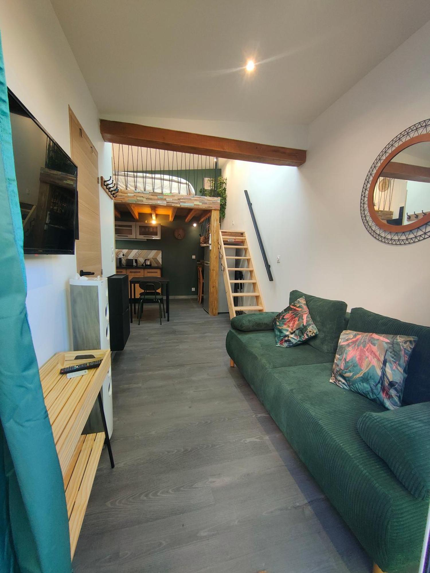Villa Tiny House Avec Jardin Et Acces Piscine Chauffee à Saint-Médard-en-Jalles Extérieur photo