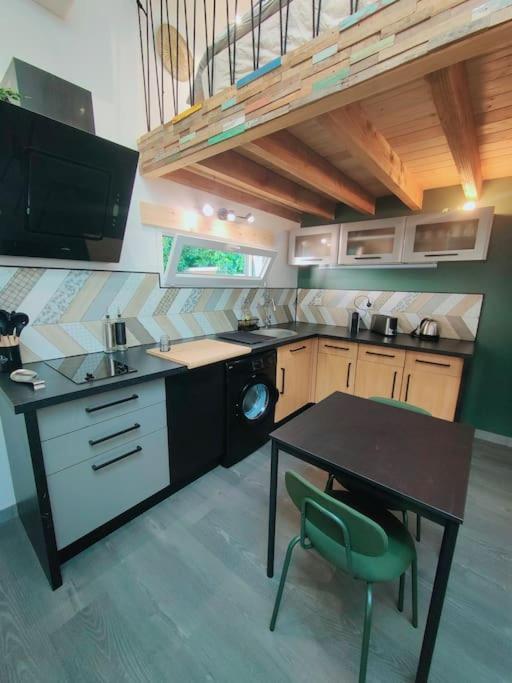 Villa Tiny House Avec Jardin Et Acces Piscine Chauffee à Saint-Médard-en-Jalles Extérieur photo
